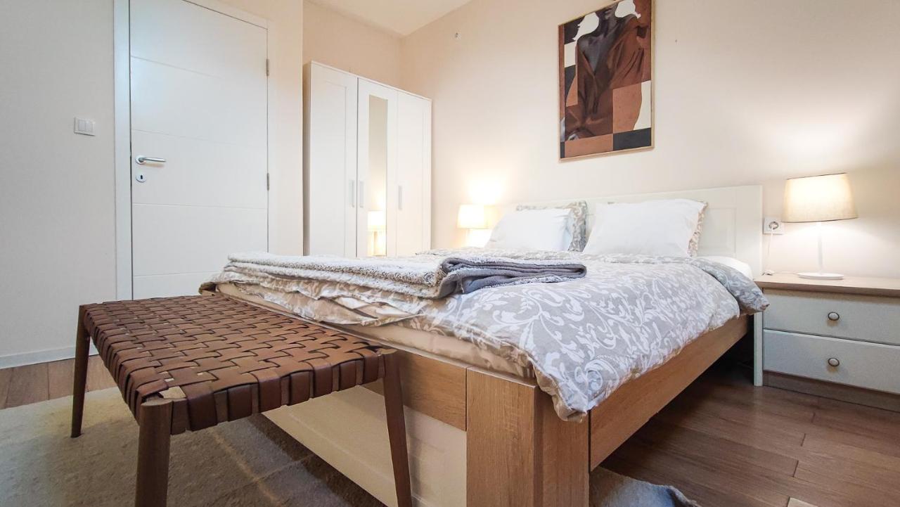 Filinhome Papa Suite 2 Novi Sad Eksteriør billede